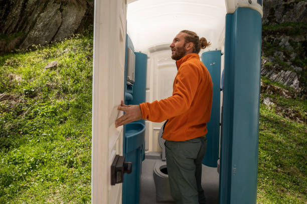 Portable Toilet Options We Offer in Makaha, HI