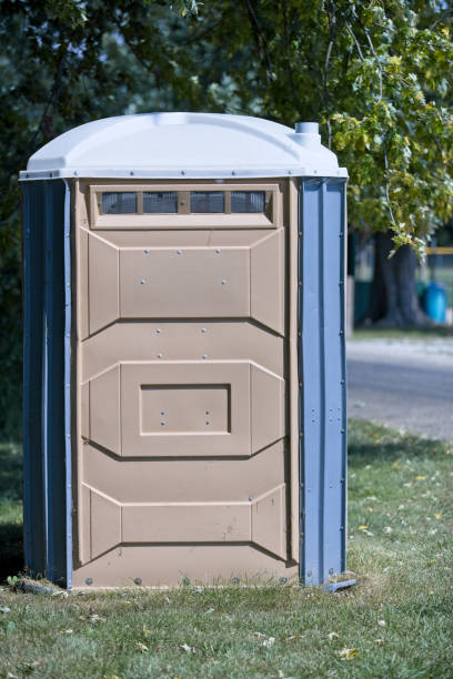 Best Portable bathroom rental  in Makaha, HI